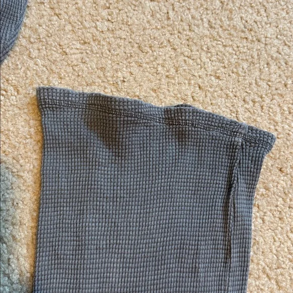 TNA Gray Waffle Knit Set top Medium, pants XS (runs bigger) - Picture 4 of 11